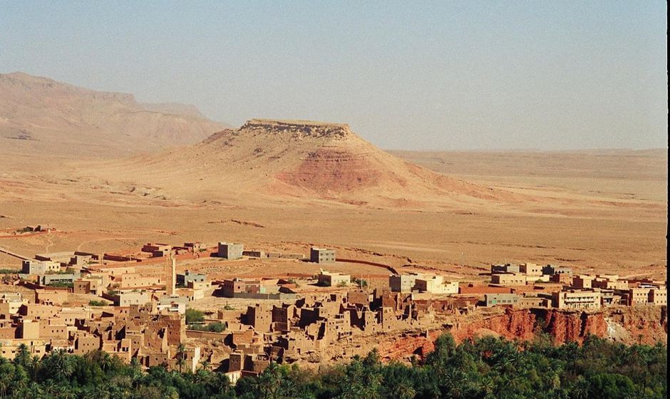 tineghir southern morocco sahara desert